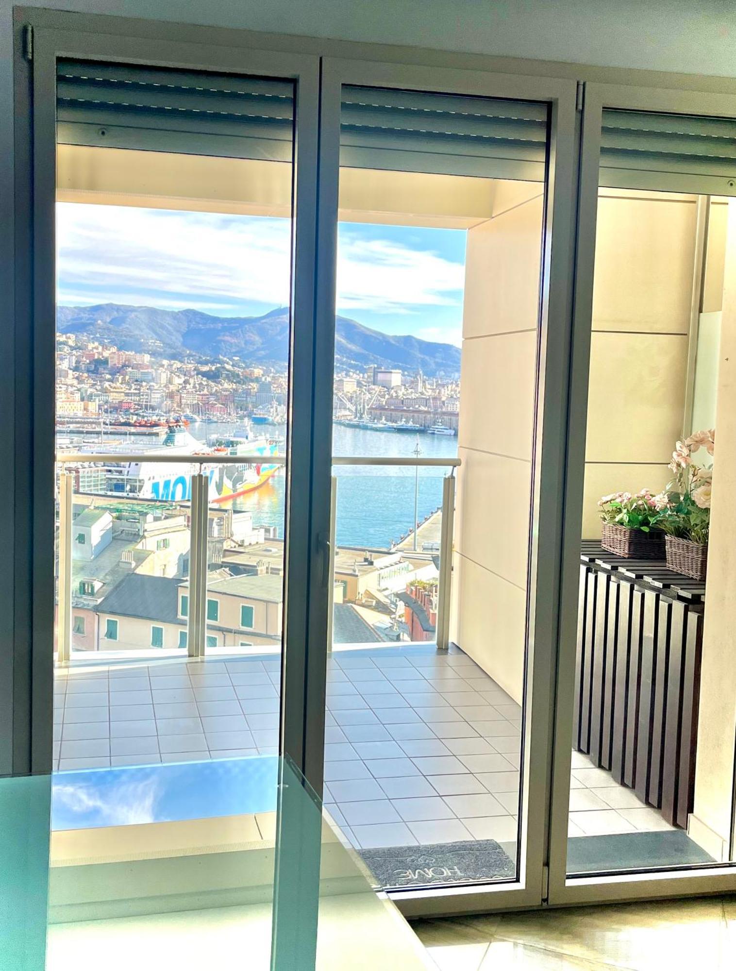 5 Stars Apart Sea View Gênes Extérieur photo